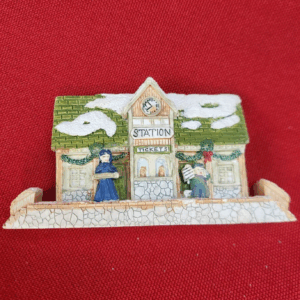 Vintage 1995 House Of Lloyd Refrigerator Magnet Train Station Winter Christmas