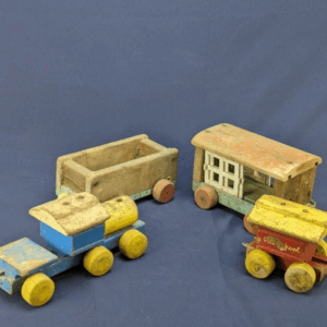Vintage Playskool Wooden Pull Train Set Of 4 Pieces