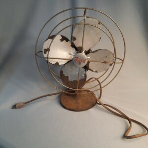 Vintage 8" 1940's Kord Desk Fan