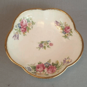 Foley Tulip ~ E. Brain & Co. Ltd ~ English Bone China ~ Gold Trimmed Dish