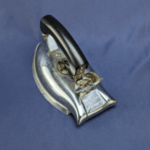 Vintage Doverite Electric Clothes Iron - No Cord - Model V 115