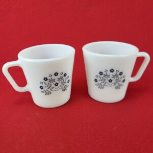 Vintage Pyrex Summer Impressions White W/Blue Floral Milk Glass Coffee Mug #1410