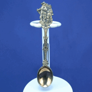 Vintage Souvenir Spoon Collectible Dutch Couple