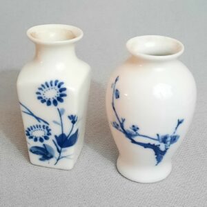 Vintage 2 1970s Miniature Vintage Ceramic Vases - Made in China