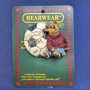 2000 BEARWEAR Costume Jewelry Brooch Pin 26063 Boyds Bear and Friends Soccer Mom