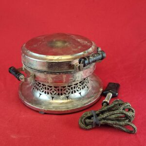 Vintage Chrome Universal Waffle Iron - Landers Frary & Clark E9134