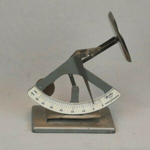 VINTAGE HAMILTON MODEL 35-P PENNY WEIGHTS SCALE