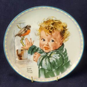 Collector Plate Little Red Robins by Maud Tousey Fangel  #9126A - Knowles 1988