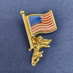 FAFine Gold Tone Flying Angel Holding American Flag Small Lapel Brooch Pin