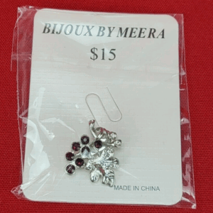 Vintage Pin Of Purple Grapes By "BIJOUX BY MEERA" New In Sealed Package